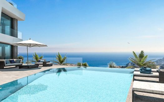 LUXURY VILLA WITH SEA VIEWS