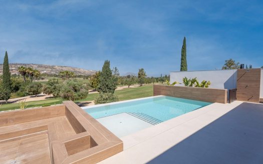 Exklusive, neu erbaute Villen in erster Reihe am Golfplatz im La Finca Golf Resort