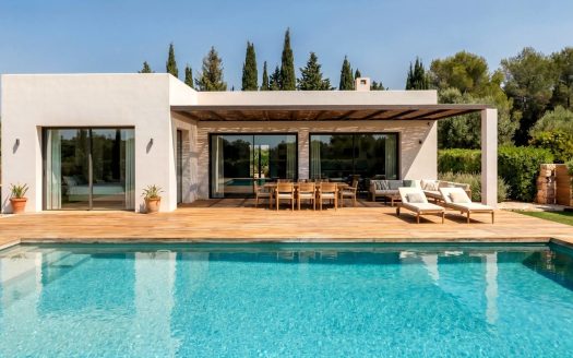 Custom Built New Villas in Pinoso (Alicante): Spacious Homes in Natural Surroundings