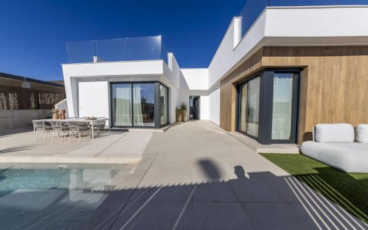 NEW BUILD ONE LEVEL VILLAS IN ALTAONA GOLF RESORT, MURCIA