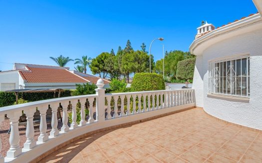 Villa for sale in Rojales
