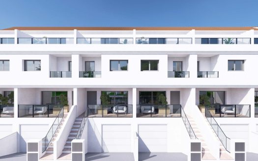Three-bedroom townhouse for sale in Rafal