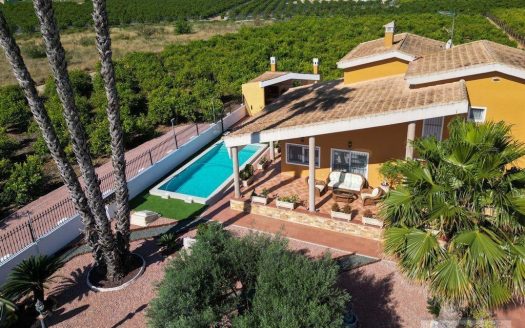 Villa for sale in Orihuela
